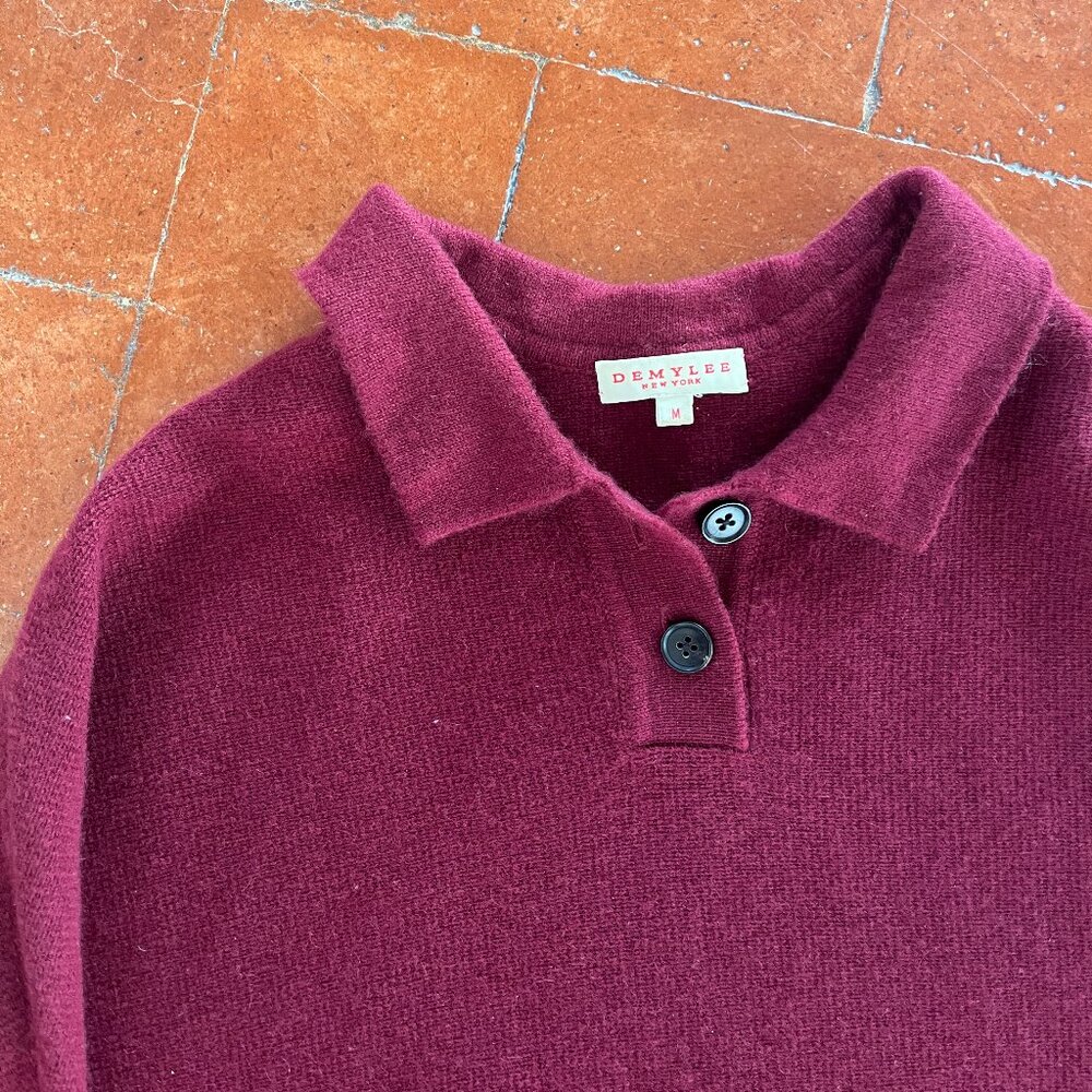 Demylee 100% Cashmere Collared Buttoned Burgundy Sweater | Size M